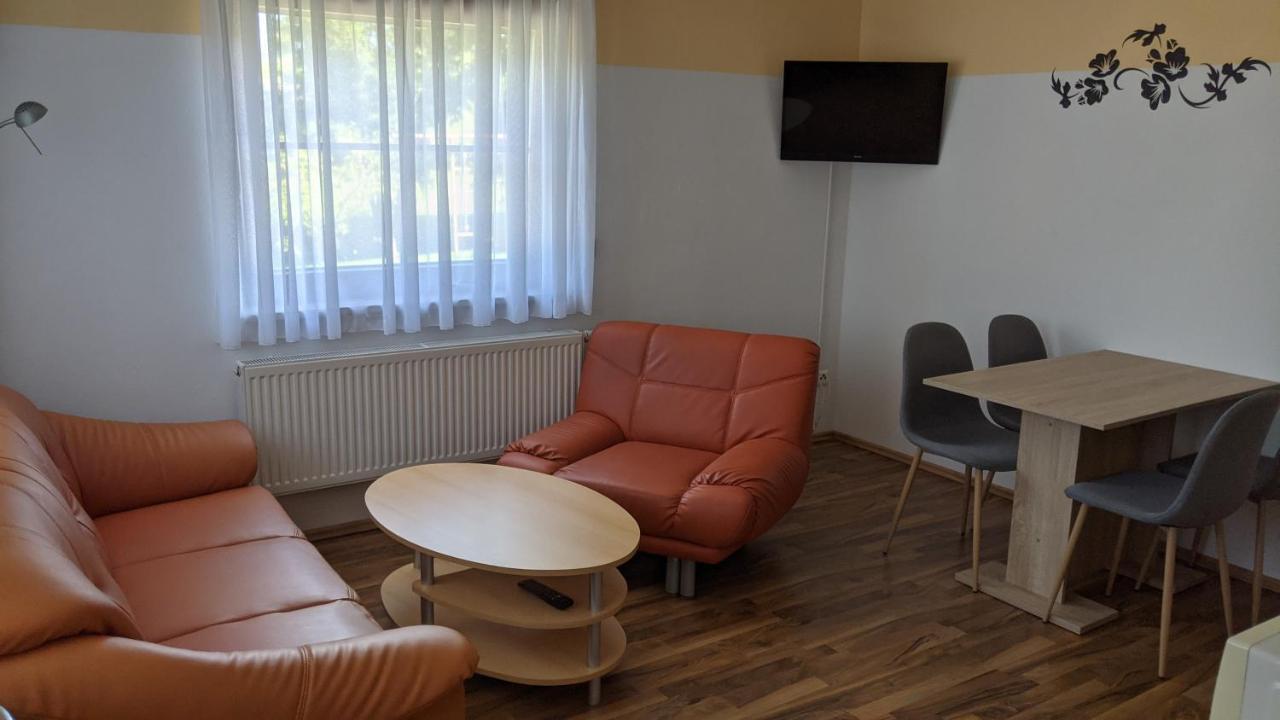 Ferienwohnung May Dorfchemnitz Bagian luar foto